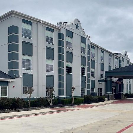 Отель Super 8 By Wyndham San Antonio/Alamodome Area Экстерьер фото