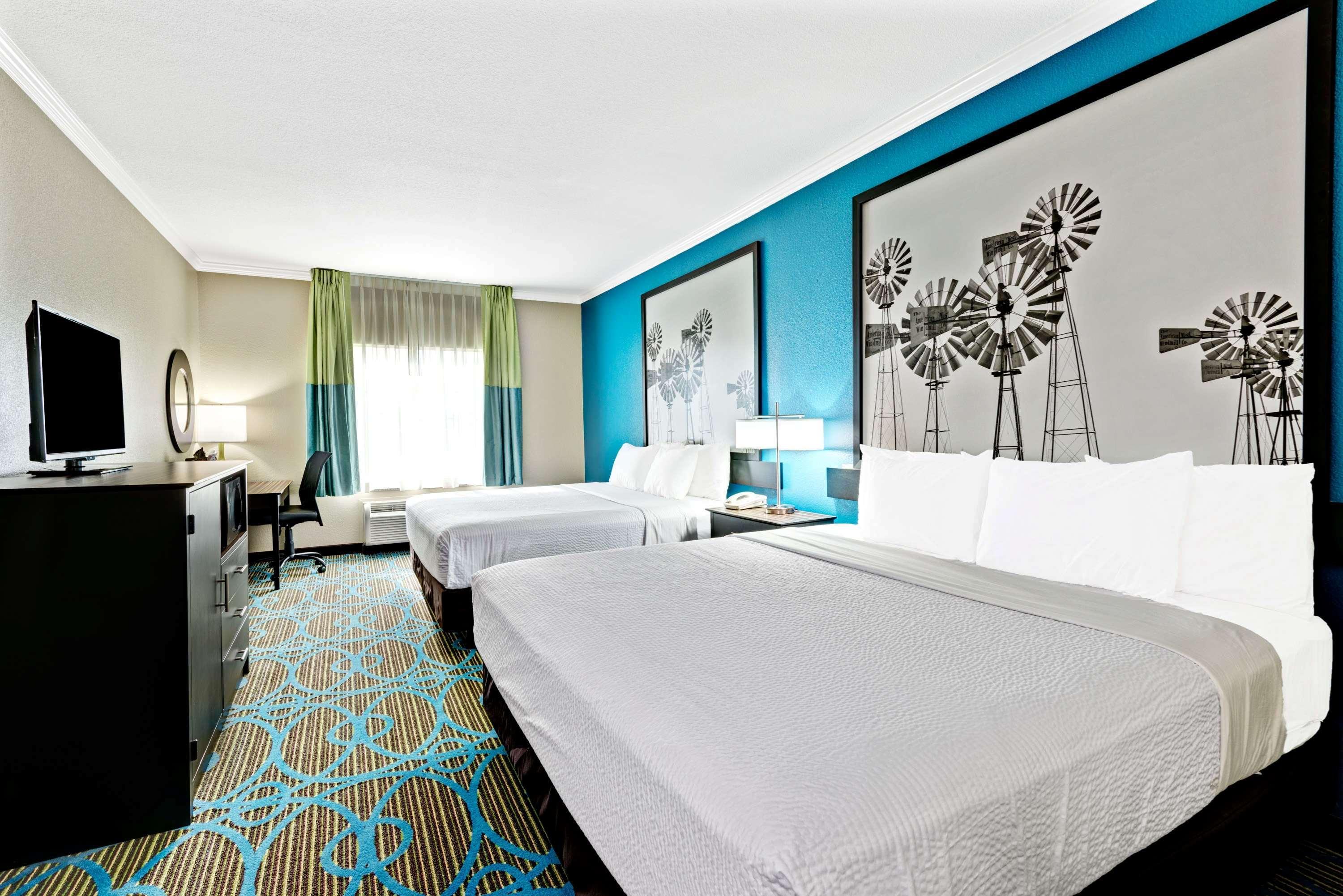 Отель Super 8 By Wyndham San Antonio/Alamodome Area Экстерьер фото