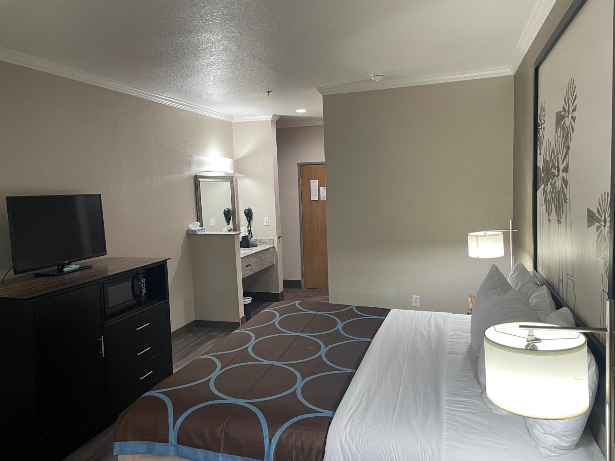 Отель Super 8 By Wyndham San Antonio/Alamodome Area Экстерьер фото